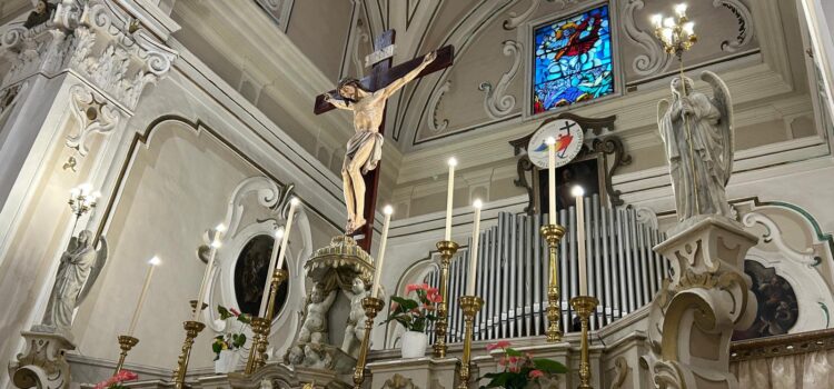 L’arte di scomparire nella liturgia: servire perché Cristo sia al centro L’arte di scomparire nella liturgia: servire perché Cristo sia al centro